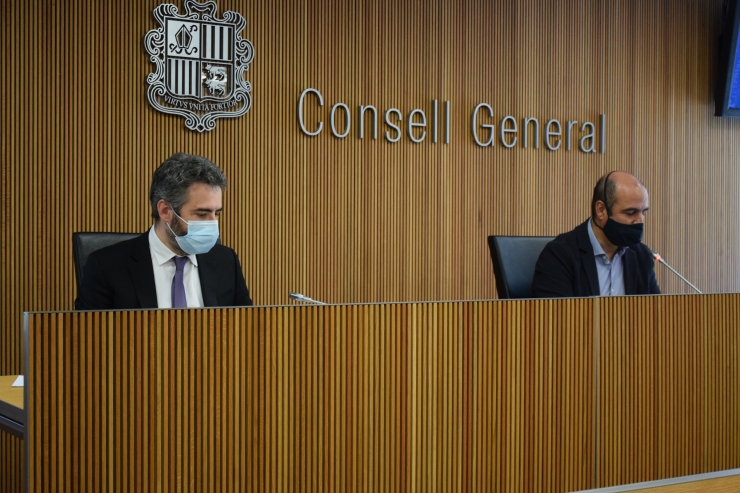 El ministre de Finances, Eric Jover, durant la compareixença davant la comissió legislativa de Finances i Pressupost.